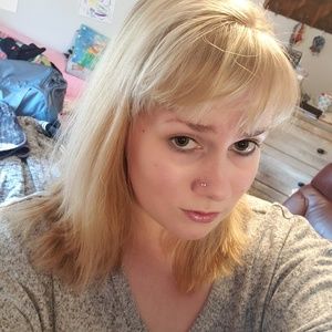 Meet your Posher, Jenna